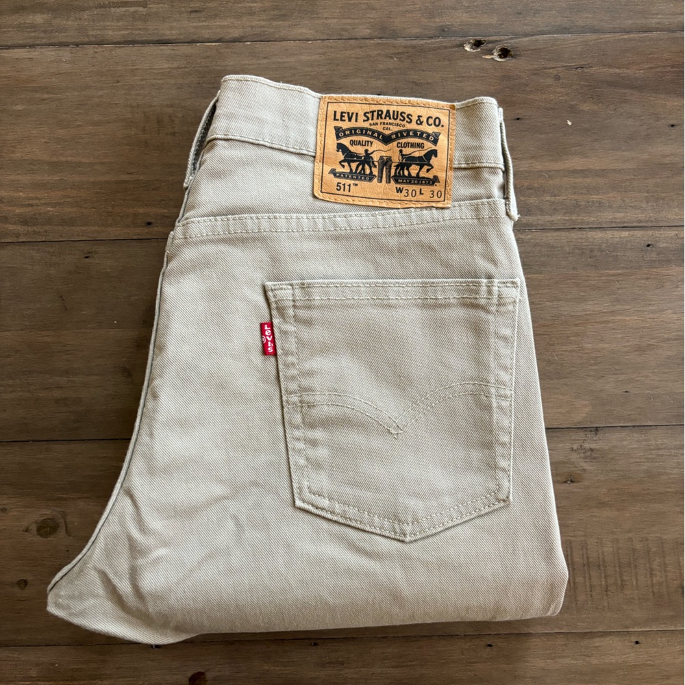 Levi's Slim Men Jeans in Beige